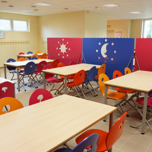 M341 TABLES IVRY, M313 CHAISES 2T3M & M335 CLAUSTRAS CHUCHOTIS