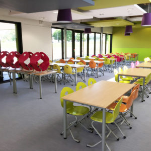 M149 TABLES IVRY, M313 CHAISES 2T3M - LIFFRE (35)