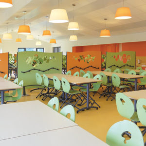 M408 TABLES RABATTABLES PLAK, M313 CHAISES 2T3M & M375 CLAUSTRAS OCEANE