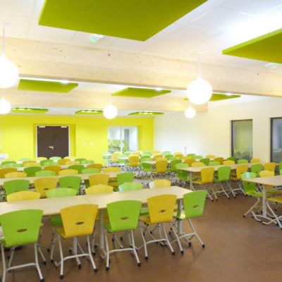 M341 TABLES SULLY & M313 CHAISES TRIANGOLO