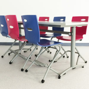 M422 TABLE AJUST'ABLE & M313 CHAISES ZOOM - LA DURANTIERE (44)