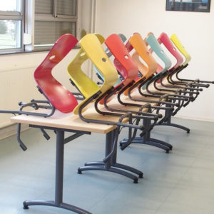 M372 TABLES ISSY & M313 CHAISES TRIANGOLO - CHATEAU GONTIER (53)