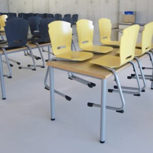 M149 TABLES IVRY & M380 CHAISES INSERT - CLISSON (44)