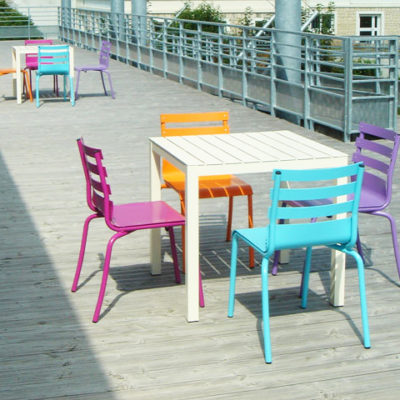 M395 CHAISES & TABLES PATIO - FONTENAY LE COMTE (85)