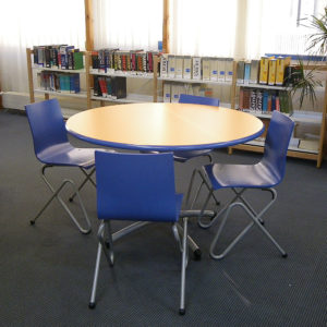 M 351 TABLE SULLY & M390 CHAISES TROMBONE - MORLAIX (29)