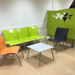 M407 CHAUFFEUSES & BANQUETTE SURF & M392 TABLE BASSE SIX - ST DOMINEUC (35)